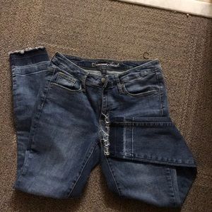 Universal Thread Jeans